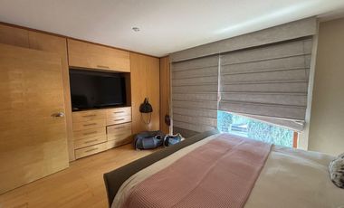 Se vende linda casa en condominio en Lomas Quebradas .