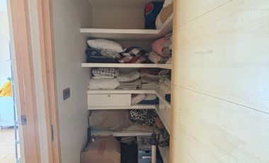 Se vende linda casa en condominio en Lomas Quebradas .