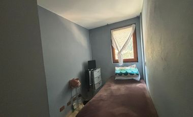Se vende linda casa en condominio en Lomas Quebradas .
