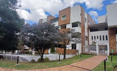 Departamento de 3 dormitorios - Monteserrín a 2 min de la UDLA