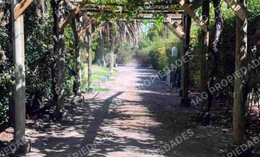 VENTA CASA PARCELA EN CHICUREO, 2 PISOS 4D + 5B + PISCINA + TERRAZA + QUINCHO , COLEGIOS KIMEN, PUMAHUE, TRWEHLAS, SAN NICOLAS DE DIACONO