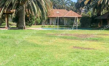 VENTA CASA PARCELA EN CHICUREO, 2 PISOS 4D + 5B + PISCINA + TERRAZA + QUINCHO , COLEGIOS KIMEN, PUMAHUE, TRWEHLAS, SAN NICOLAS DE DIACONO