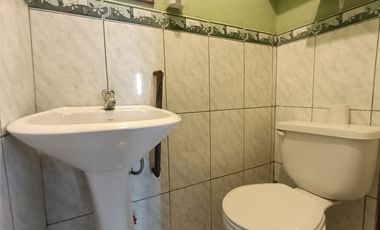 CASA EN VENTA, CON AMPLIO ESPACIO VERDE EN NULTI