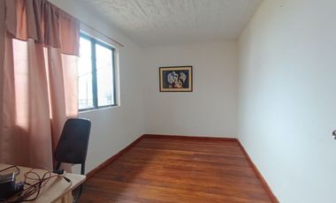 CASA EN VENTA, CON AMPLIO ESPACIO VERDE EN NULTI