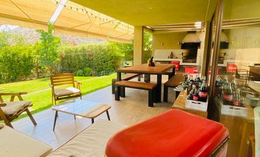 VENTA CASA MEDITERRANEA EN PIEDRA ROJA, 2 PISOS 4D + 3B + PISCINA + TERRAZA + QUINCHO , COLEGIOS ALEMAN, PEDREGALES, SAN ANSELMO