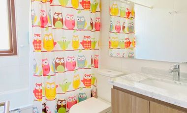 VENTA CASA MEDITERRANEA EN PIEDRA ROJA, 2 PISOS 4D + 3B + PISCINA + TERRAZA + QUINCHO , COLEGIOS ALEMAN, PEDREGALES, SAN ANSELMO