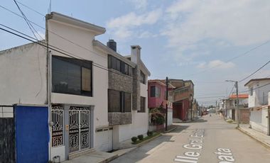 CASA MUY AMPLIA EN VENTA