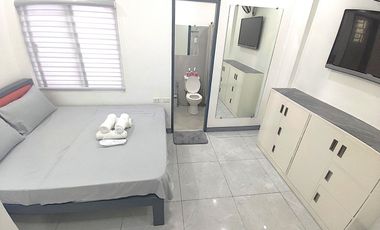 SSSU18 New High-Tech Condo Apartment Swimming Pool Prime Location SM Angeles City