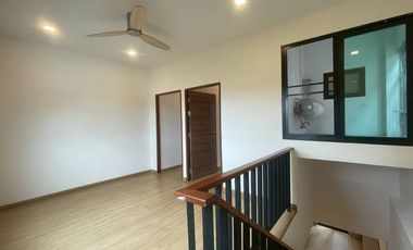 Rent/Sale Home Office 4 floors, Second Ring Road, near Chiang Mai City Hall Center with Suthep Mountain View, Chiang Mai