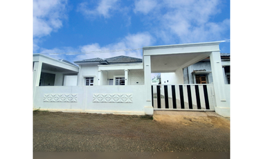 Dijual Rumah Classic di Batoh Belakang Bank Aceh - Hunian Super Luas dan Nyaman!