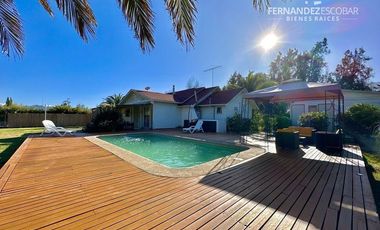 PUTAENDO - ARRIENDO CASA 4D 3B PISCINA - COND. ACAPULCO DE PUTAENDO