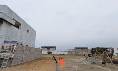 En venta terreno en Urb.Isla Celeste en Etapa Babor.