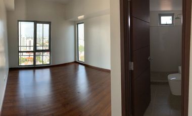 2 Bedrooms  Condo Unit with Balcony for Sale in Shaw Boulevard, Mandaluyong City