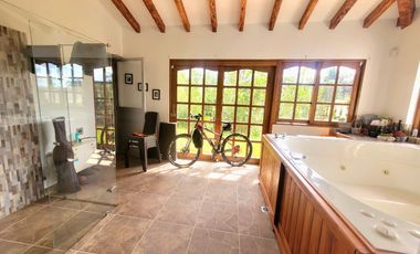 SE VENDE FINCA VIA SAN VICENTE