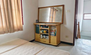 House for Sale – Eua Arthorn San Kamphaeng, Chiang Mai Behind the Market in the Village