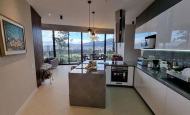 Departamento en venta, sector Iñaquito cerca de la Carolina