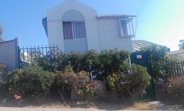 Se vende Hermosa Casa de 2 pisos en Coviefi, UF 10.000