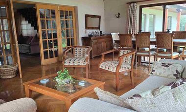 🏡 ¡Se vende espectacular parcela en Lampa!
Disfruta de la tranquilidad y comodidad en un entorno natural 🌳

✨ 5.000 m² de terreno en  condominio cerrado con seguridad 24/7.  5D 4B ,piscina,  Quincho