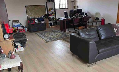 🏡 ¡Se vende espectacular parcela en Lampa!
Disfruta de la tranquilidad y comodidad en un entorno natural 🌳

✨ 5.000 m² de terreno en  condominio cerrado con seguridad 24/7.  5D 4B ,piscina,  Quincho