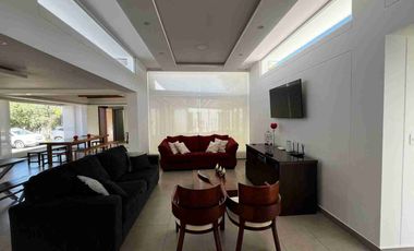 QUINTA DE LUJO EN VENTA EN MALCHINGUI A 40 MINUTOS DE QUITO