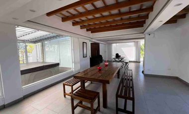QUINTA DE LUJO EN VENTA EN MALCHINGUI A 40 MINUTOS DE QUITO