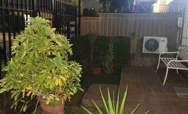 Se Vende Hermosa 🏡  en la Comuna de Pudahuel Villa las Casas , cerca del Metro Barrancas línea 5 , conectividad 3D 1B , Estacionamiento,  sin deuda