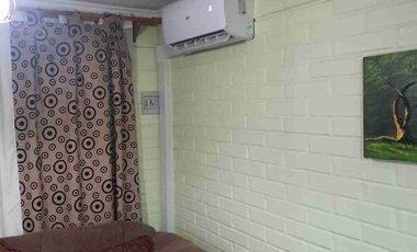 Se Vende Hermosa 🏡  en la Comuna de Pudahuel Villa las Casas , cerca del Metro Barrancas línea 5 , conectividad 3D 1B , Estacionamiento,  sin deuda