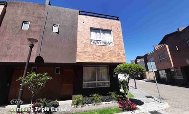 CASA EN VENTA – LA ARMENIA, LA RIVERA – OPORTUNIDAD