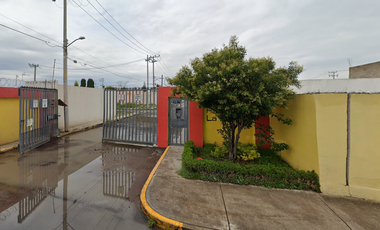 CASA DE RECUPERACIÓN BANCARIA EN CTO. HACIENDA DE LA HUERTA. FRACC. HACIENDAS DE TIZAYUCA, TIZAYUCA, HIDALGO. ¡NO SE ACEPTAN CRÉDITOS!