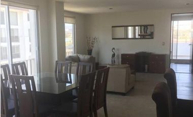 Vendo PH en santa fe de juriquilla 3 recamaras + servicio 4 baños 2 autos