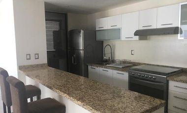 Vendo PH en santa fe de juriquilla 3 recamaras + servicio 4 baños 2 autos