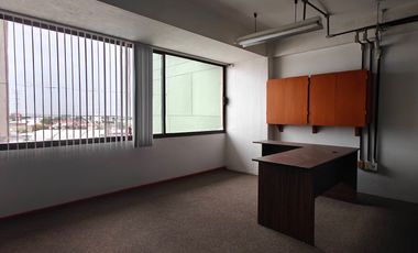 Edificio en Renta y Venta en Valle Don Camilo sobre 5 de Mayo