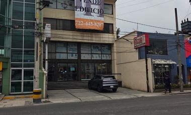 Edificio en Renta y Venta en Valle Don Camilo sobre 5 de Mayo