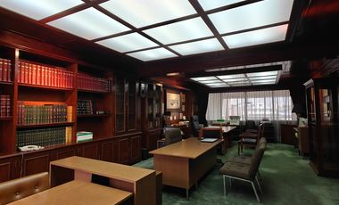 Edificio en Renta y Venta en Valle Don Camilo sobre 5 de Mayo