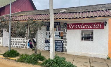 VENDO RESIDENCIAL FUNCIONANDO, EN PLENO CENTRO DE EL TABO, EXCELENTE INVERSION