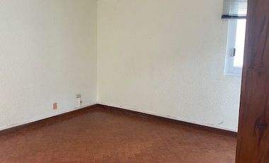 CASA EN VENTA EN RESIDENCIAL ESMERALDA, A UNA CUADRA DEL COLEGIO AMERICANO Y DE BLVD ATLIXCO, 4 RECÁMARAS, PUEBLA