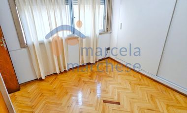 Depto. 2 y 1/2 Amb. con Balcón Corrido y Lavadero