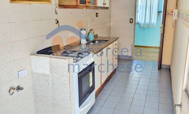 Depto. 2 y 1/2 Amb. con Balcón Corrido y Lavadero