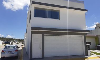 CASA EN VENTA EN FRACCIONAMIENTO RINCONADA SANTA FE HIDAGLO