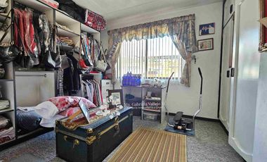 EN VENTA - AMPLIA Y LUMINOSA CASA CON 5 HABITACIONES EN SECTOR AV. ORDOÑEZ LASSO