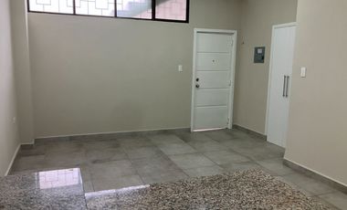 Departamento céntrico en alquiler en Machala – incluye aire acondicionado y agua, ideal para profesionales o parejas
