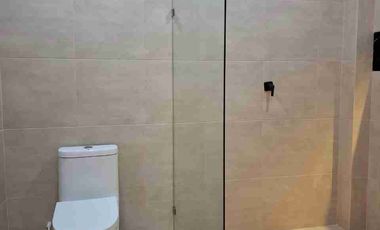 SE VENDE MODERNA CASA DOMOTIZADA – BARRIO SANTA MARTA, YOPAL, CASANARE.