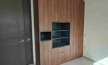 Casa nueva en Venta en coto exclusivo en Vistas Altozano de cuatro recámaras acabados premium con recámara en planta Baja excelentes acabados y en coto exclusivo y lleno de naturaleza