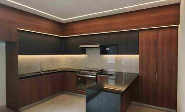 Casa nueva en Venta en coto exclusivo en Vistas Altozano de cuatro recámaras acabados premium con recámara en planta Baja excelentes acabados y en coto exclusivo y lleno de naturaleza