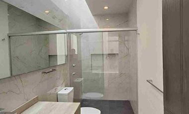 Casa nueva en Venta en coto exclusivo en Vistas Altozano de cuatro recámaras acabados premium con recámara en planta Baja excelentes acabados y en coto exclusivo y lleno de naturaleza