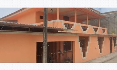 Casa en venta C.Tito Livio Enríquez 120 San Francisco Comalcalco,Tabasco. Recuperacion Bancaria