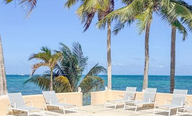 Departamento de 2 recámaras en venta Frente al Mar en Punta Sam Cancún