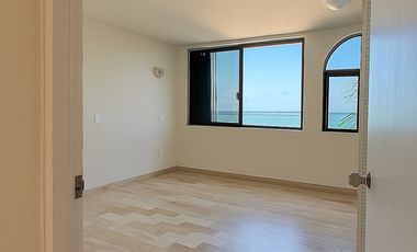 Departamento de 2 recámaras en venta Frente al Mar en Punta Sam Cancún