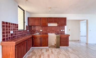 Departamento de 2 recámaras en venta Frente al Mar en Punta Sam Cancún