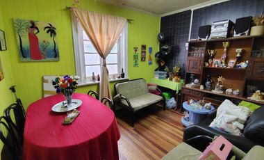 Casa en Errazuriz $ 120.000.000.-